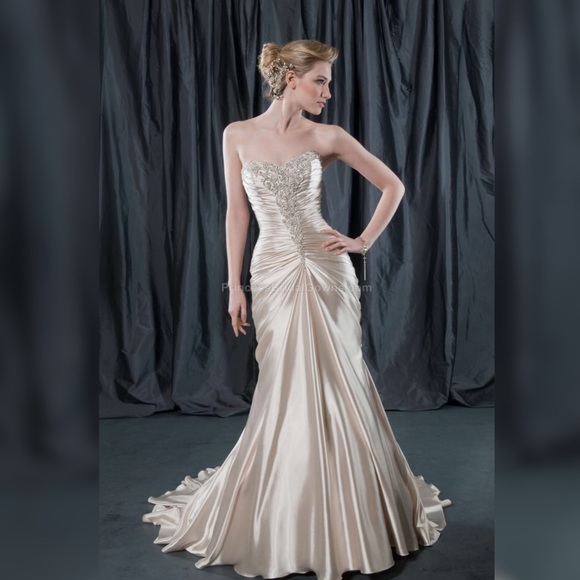 Alfred Sung Wedding Gown Champagne - Picture 1 of 7